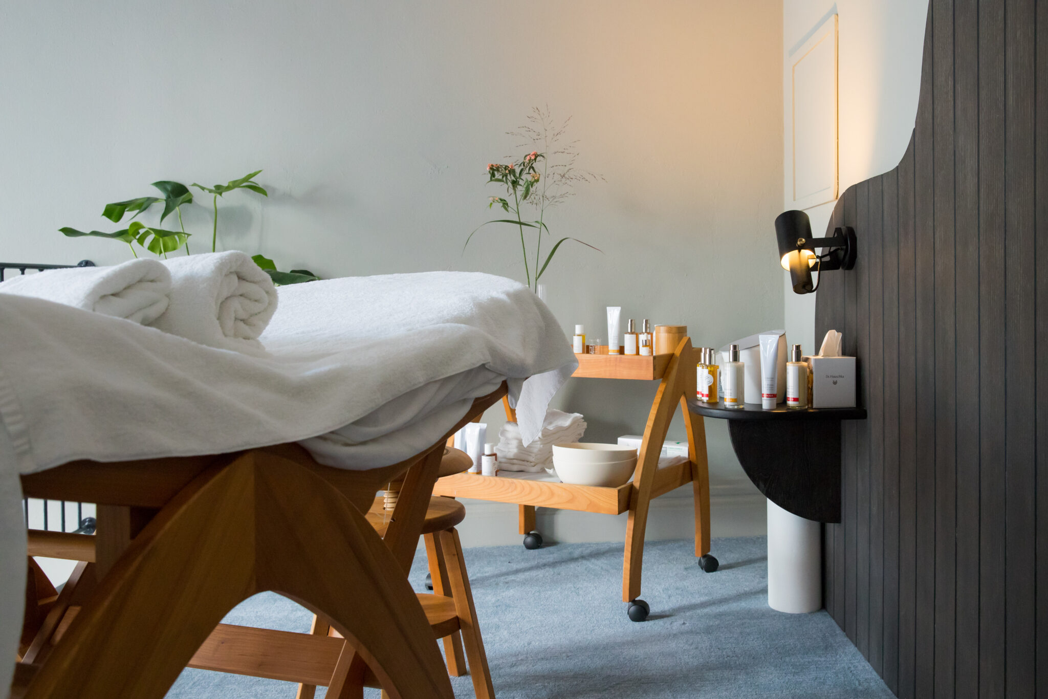 Dr. Hauschka opent pop-up boutique in hotelkamer van 5☆ Pulitzer