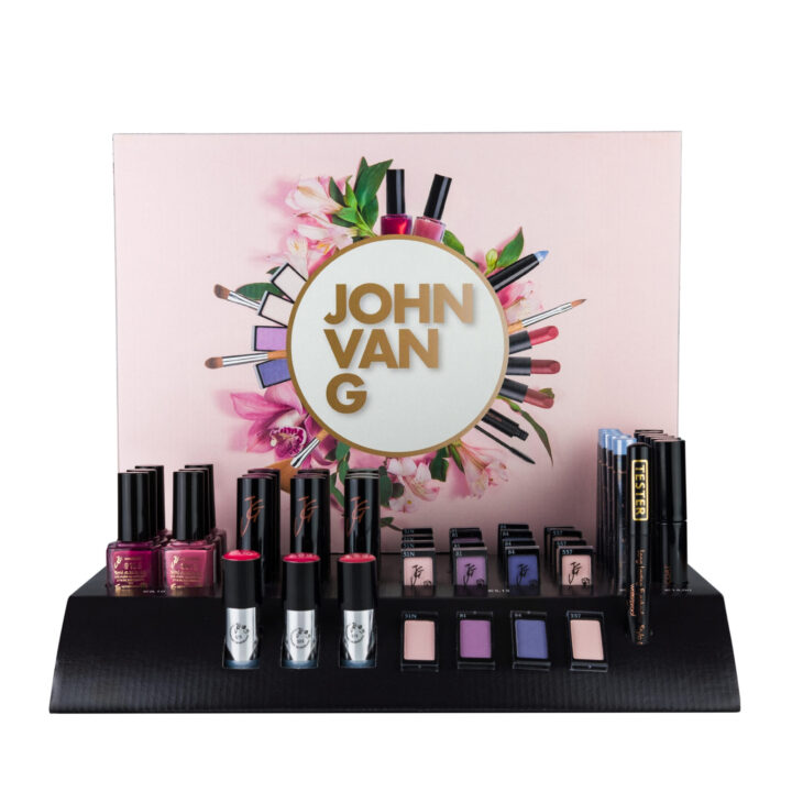 NIEUWE LOOK VAN JOHN VAN G
