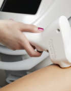 Vivian Reijs @ opening nieuw pand Medik8, G.M. Collin en GlowBotanica