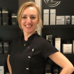 SALONCHAT “Rose Rendez-Vous” by Lonneke van Herk