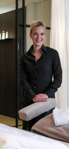 Beauty Award 2025 winnares categorie Schoonheidsspecialist van het jaar, regio West