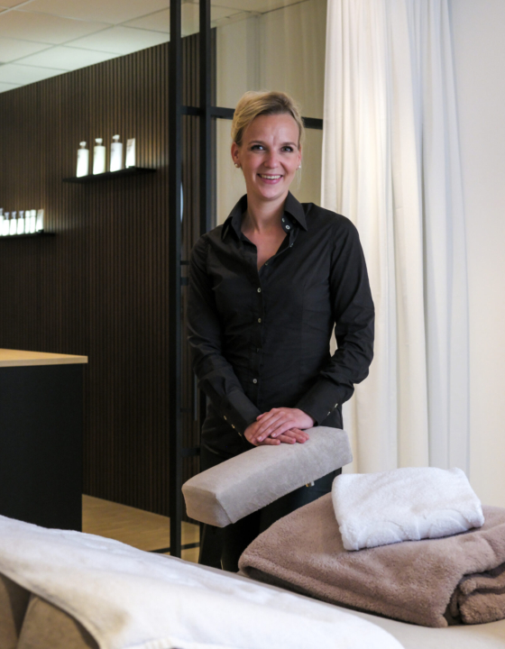Beauty Award 2025 winnares categorie Schoonheidsspecialist van het jaar, regio West