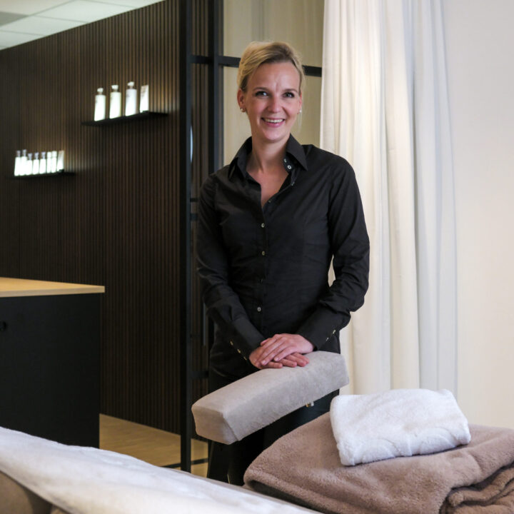 Beauty Award 2025 winnares categorie Schoonheidsspecialist van het jaar, regio West