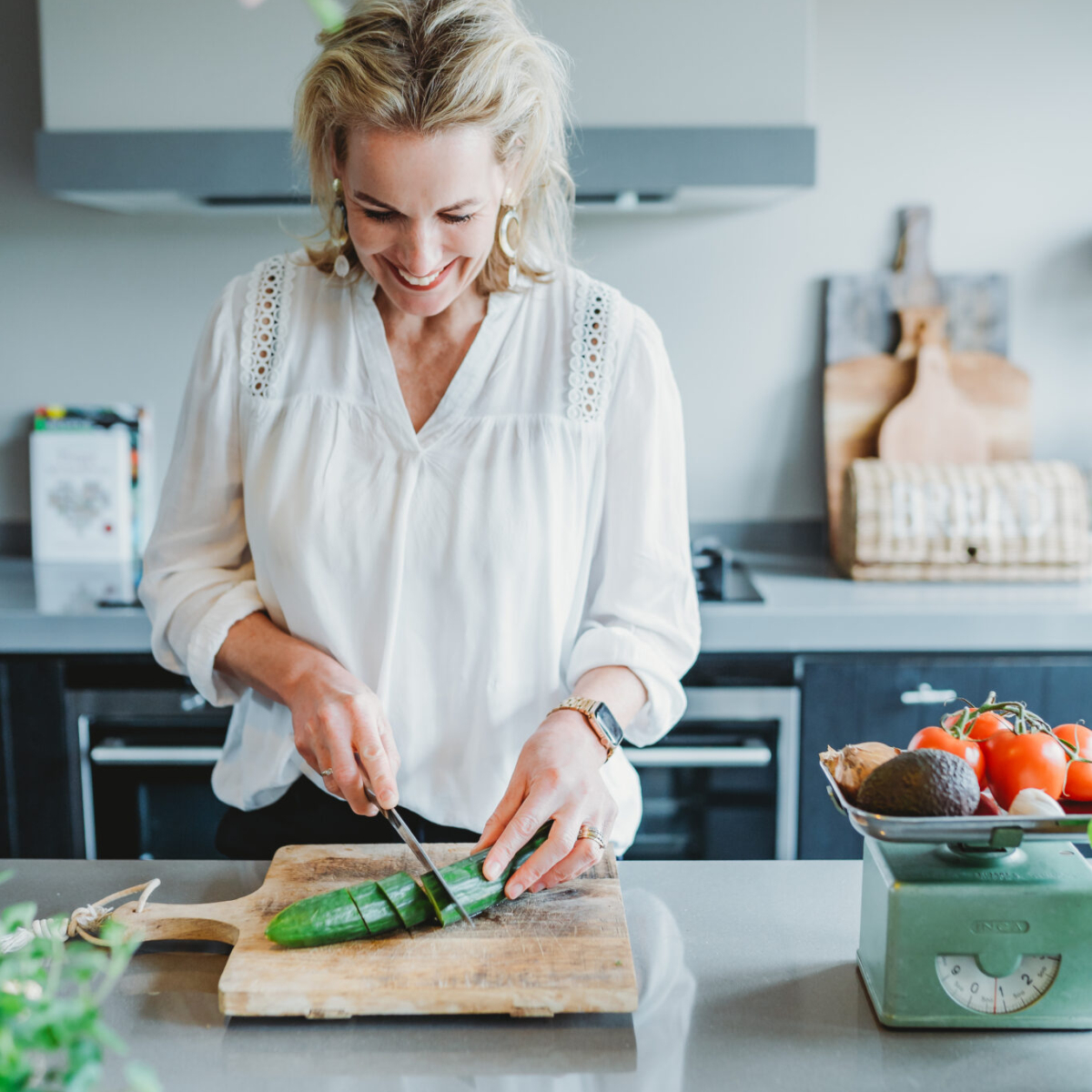 De krachtige connectie tussen hormonen, huid en lever