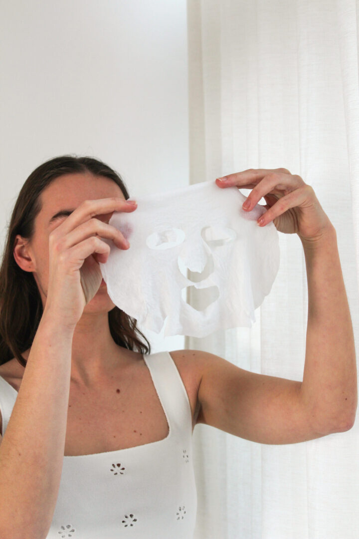Rozenwater met Pop-up maskers van Chi Natural Life