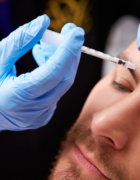 Cosmetische vs. medische exosomen: zelfde verpakking, andere boodschap