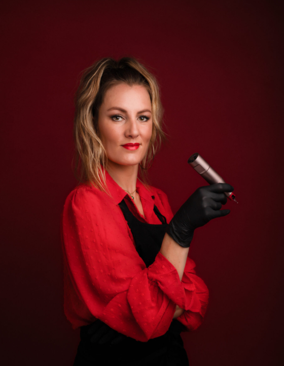 Jessica van Dalen kroont zich tot Eyeliner Queen op wereldniveau