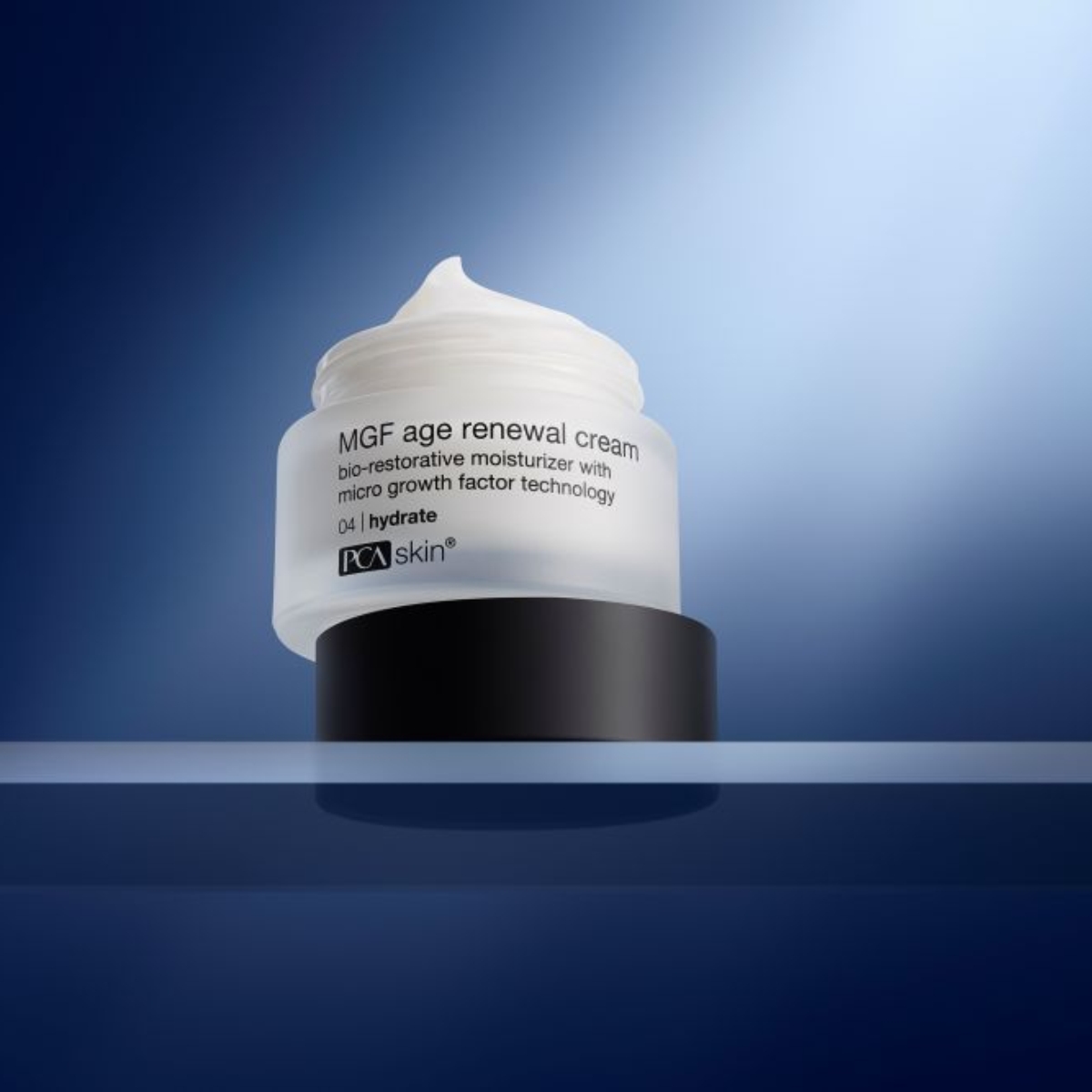 PCA Skin MGF age renewal cream pakt huidverdunning aan