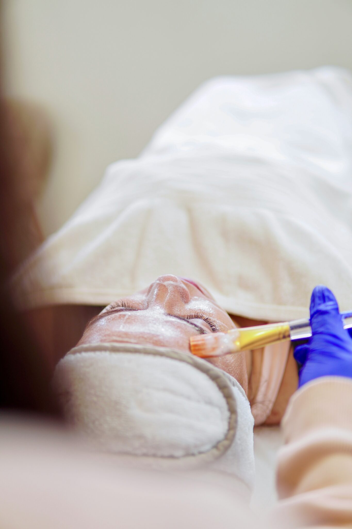 Is een AOV straks ook verplicht voor zelfstandige beauty professionals?