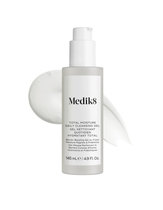 Wetenschappelijk bewezen hydratatie die blijft tot je volgende reiniging: Total Moisture Daily Cleansing Gel van Medik8