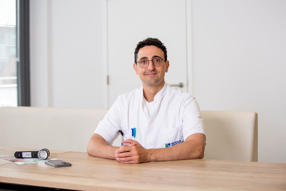 Dr. Daniel Kadouch