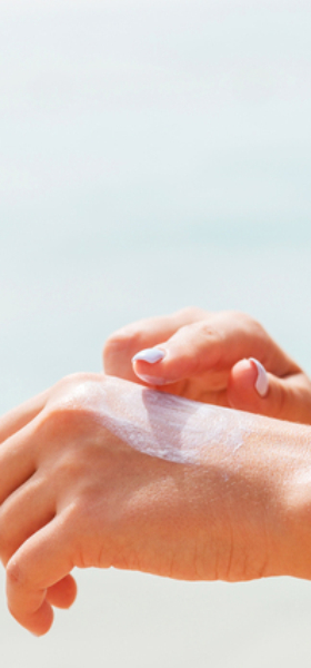 SPF, UVA en fotoprotectie: hoe zit het precies?